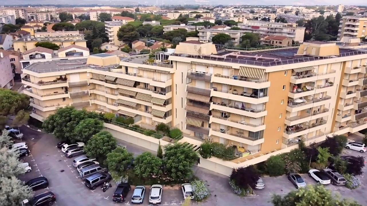 Residence La Miougrano Frejus Plage Exterior photo